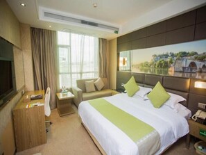 In-room safe, free WiFi