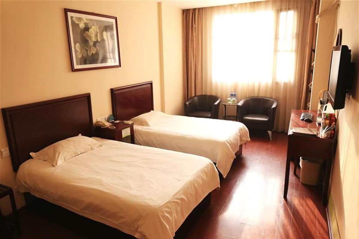 In-room safe, blackout curtains, iron/ironing board, free WiFi