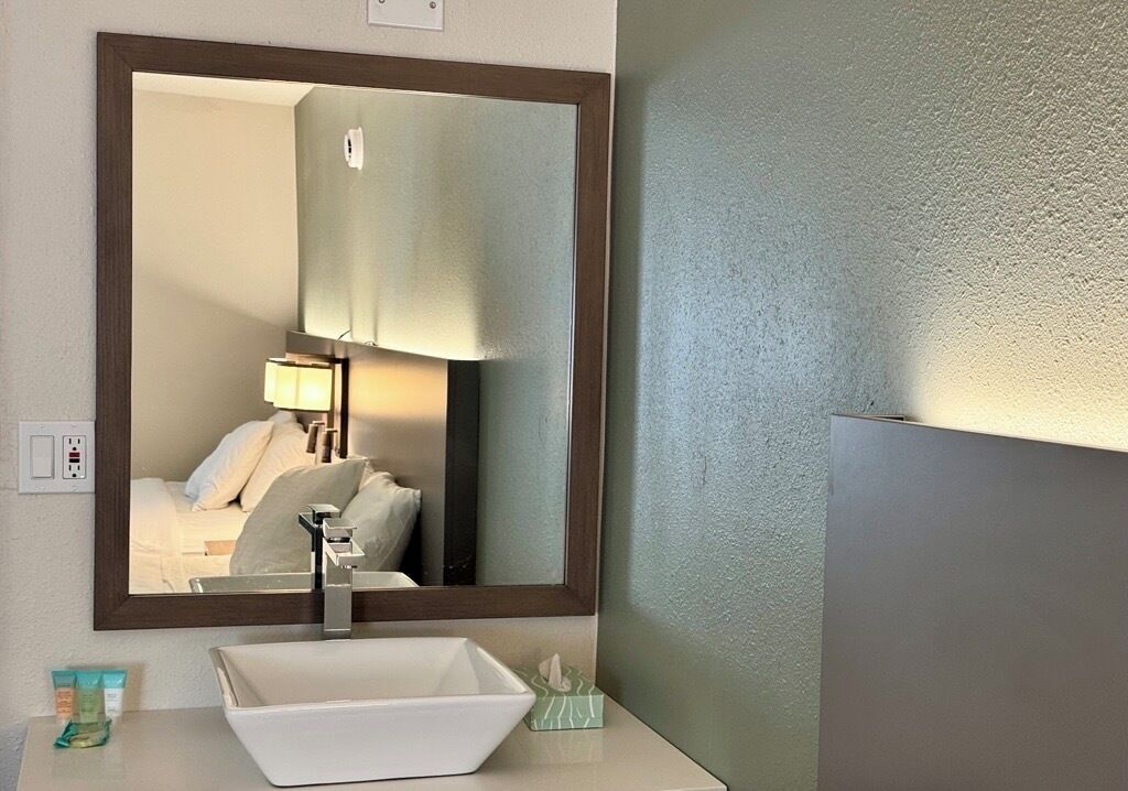 Standard Double Room, 2 Double Beds | Bathroom | Combined shower/tub, hair dryer, towels