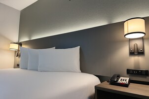 Colchones con pillow-top y cortinas blackout 