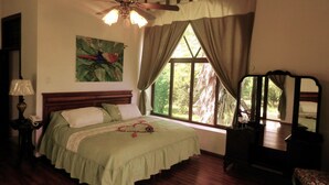 Cortinas blackout, camas plegables/adicionales y wifi gratis 