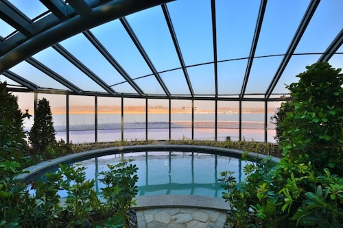Sheraton Huzhou Taihu Lake Hot Spring Resort & Spa