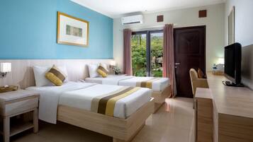 Quarto duplo superior | Frigobar, quartos à prova de som, Wi-Fi de cortesia, roupa de cama