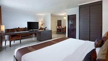 Minibar, soundproofing, free WiFi, bed sheets