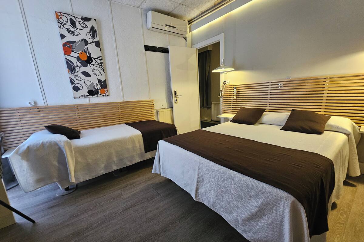 Habitación triple Baño privado interior