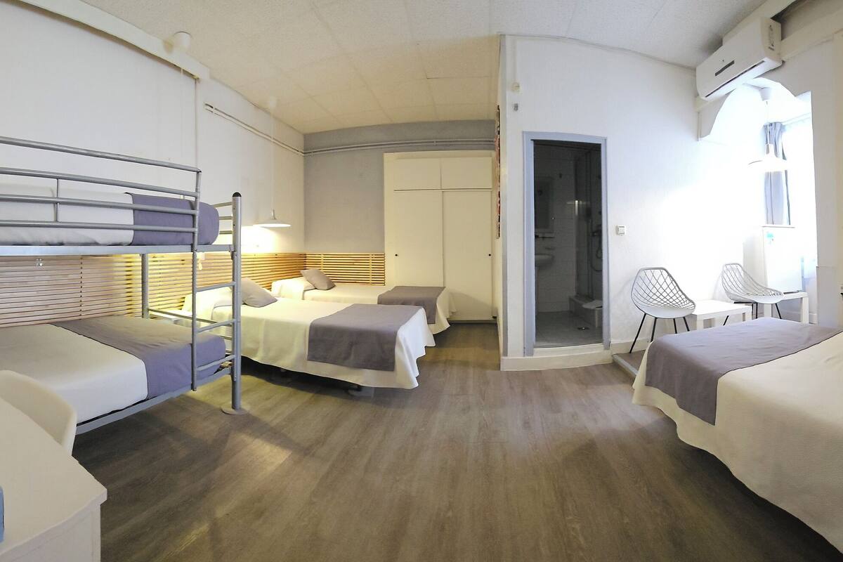 5 cama habitación privada baño privada interior