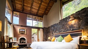 Villa with 3 bedrooms | Premium bedding, down comforters, in-room safe, soundproofing - Sacred Dreams Lodge (Urubamba)