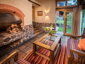 Quarto exclusivo | Roupas de cama premium, edredons de pluma, cofres nos quartos