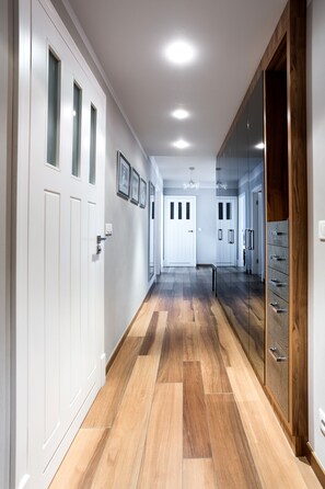 Standard-Apartment, 2 Schlafzimmer | Flur