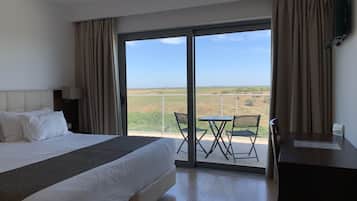 1 habitación, minibar, caja de seguridad en la habitación y escritorio