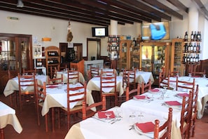 Breakfast, lunch, dinner served; Portuguese cuisine, al fresco dining
