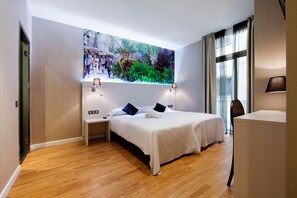 Basic Double or Twin Room, Private Bathroom | In-room safe, individually furnished, desk, blackout curtains