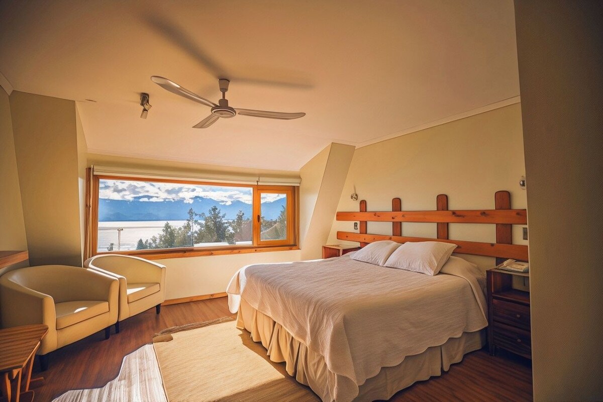 1 bedroom, premium bedding, pillow-top beds, minibar