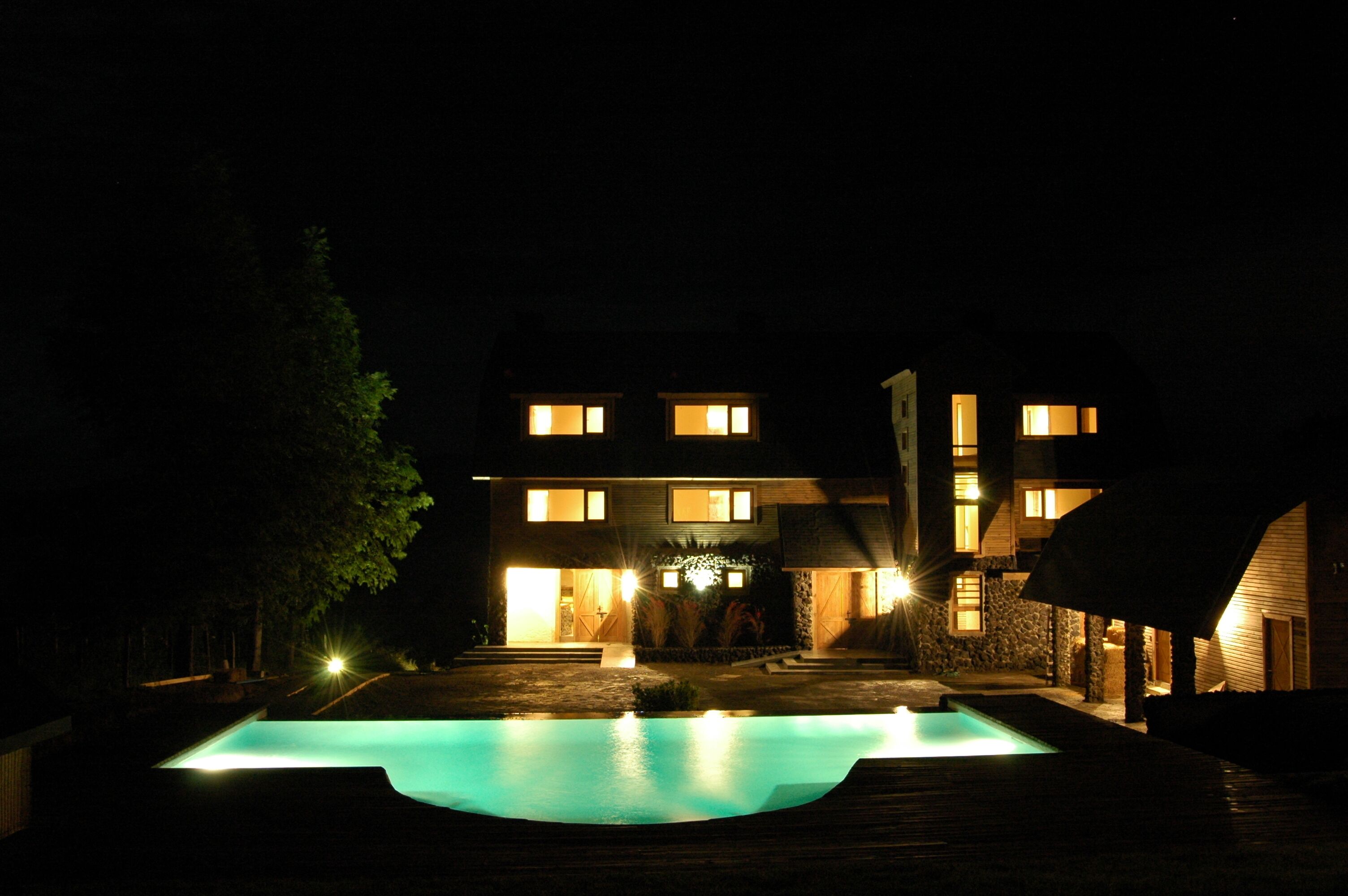 outdoor pool, pool umbrellas, pool loungers