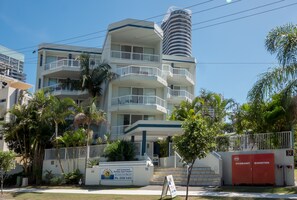 Front of property - Santa Anne By The Sea (Broadbeach)