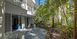 Standard Suite | Iron/ironing board, cribs/infant beds, free WiFi