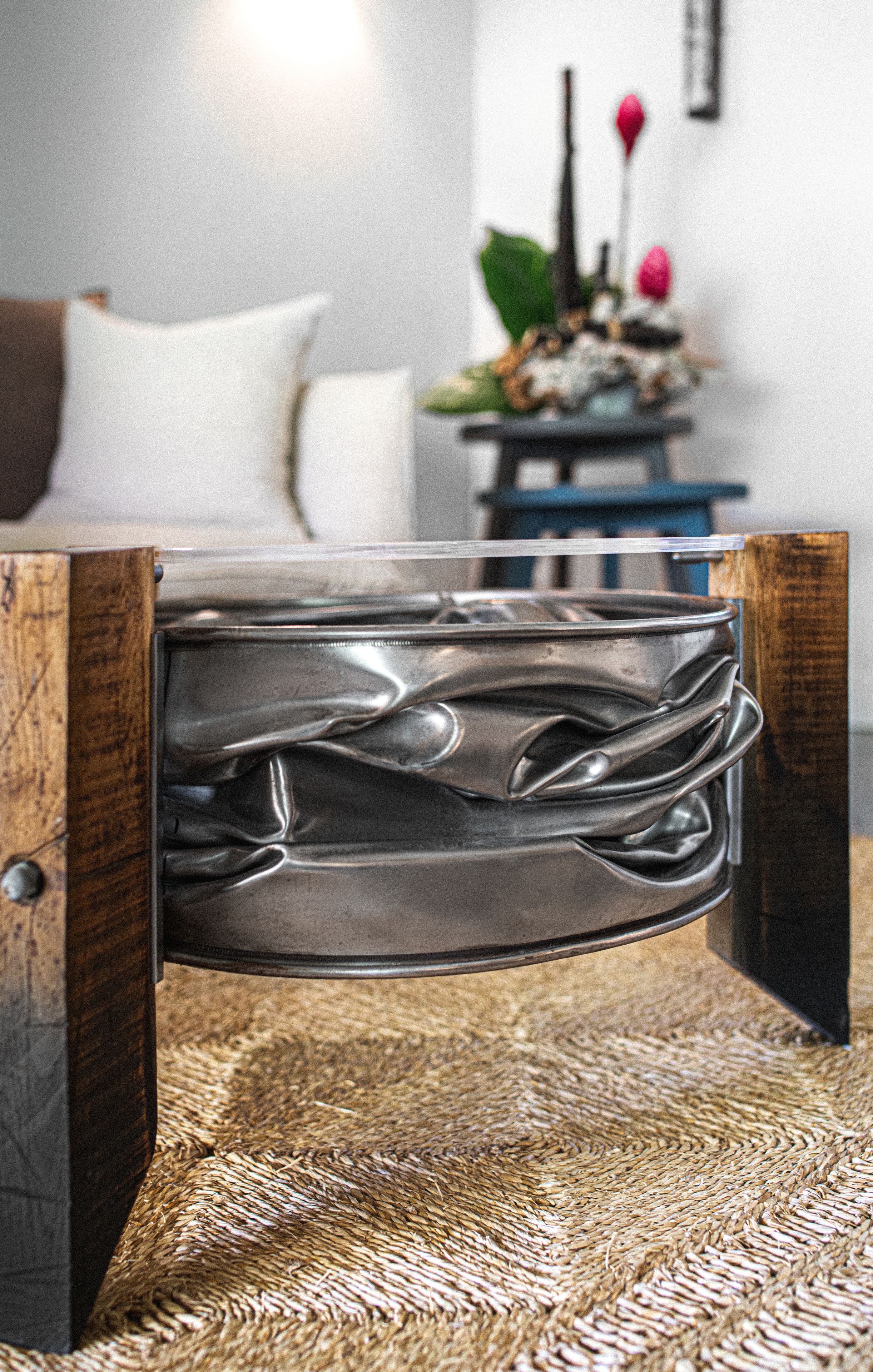 suite presqu'ile | premium bedding, pillow-top beds, free minibar items, in-room safe