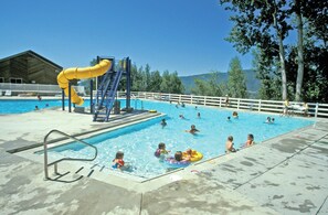 Seasonal outdoor pool - WorldMark Wolf Creek (Eden)