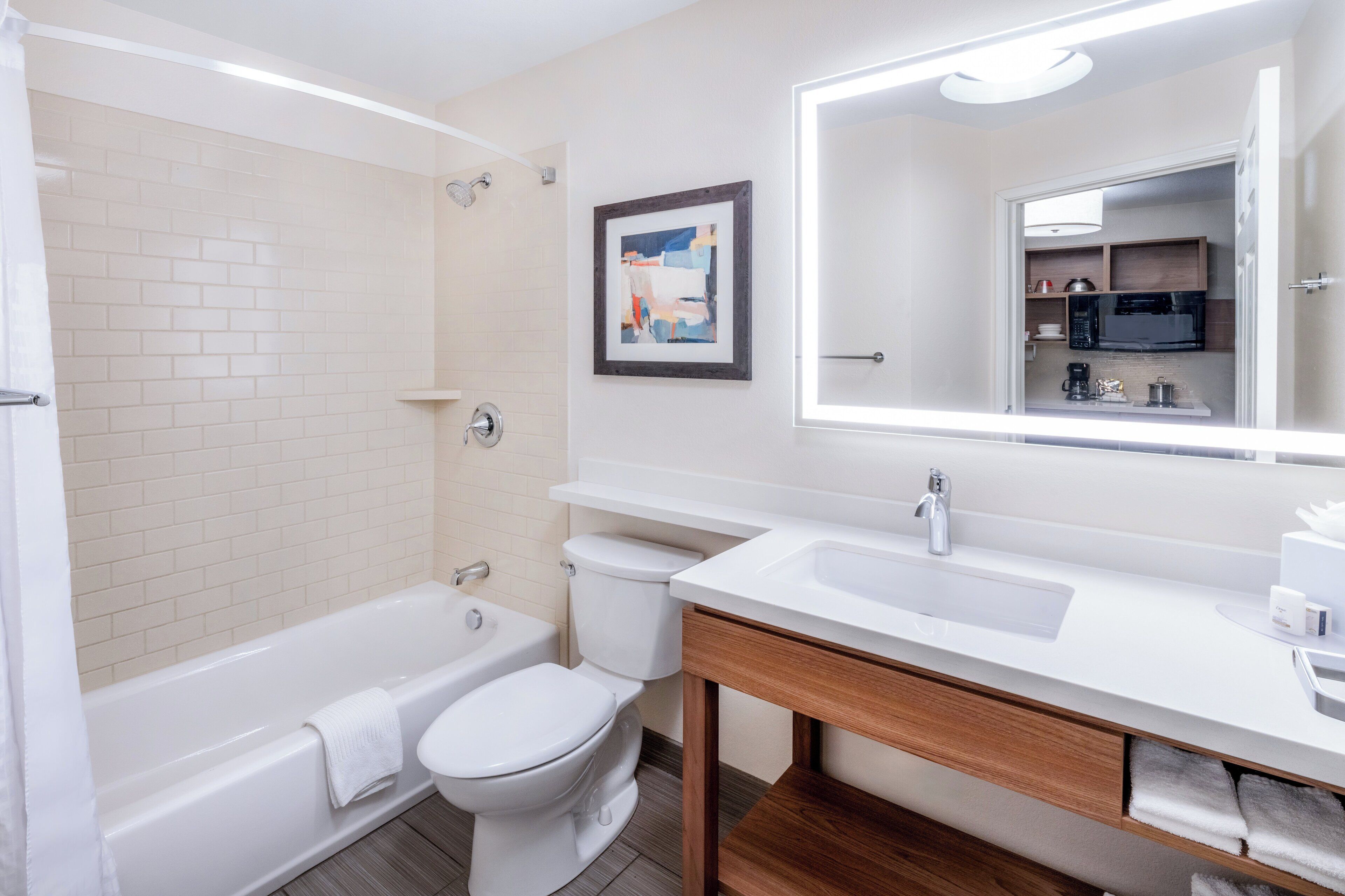 1 bedroom, in-room safe, desk, iron/ironing board