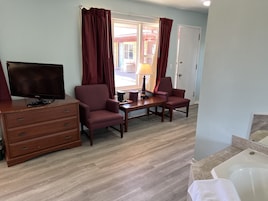 Wifi gratis, ropa de cama y despertador