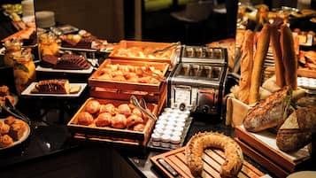 Daily buffet breakfast (EUR 38 per person)