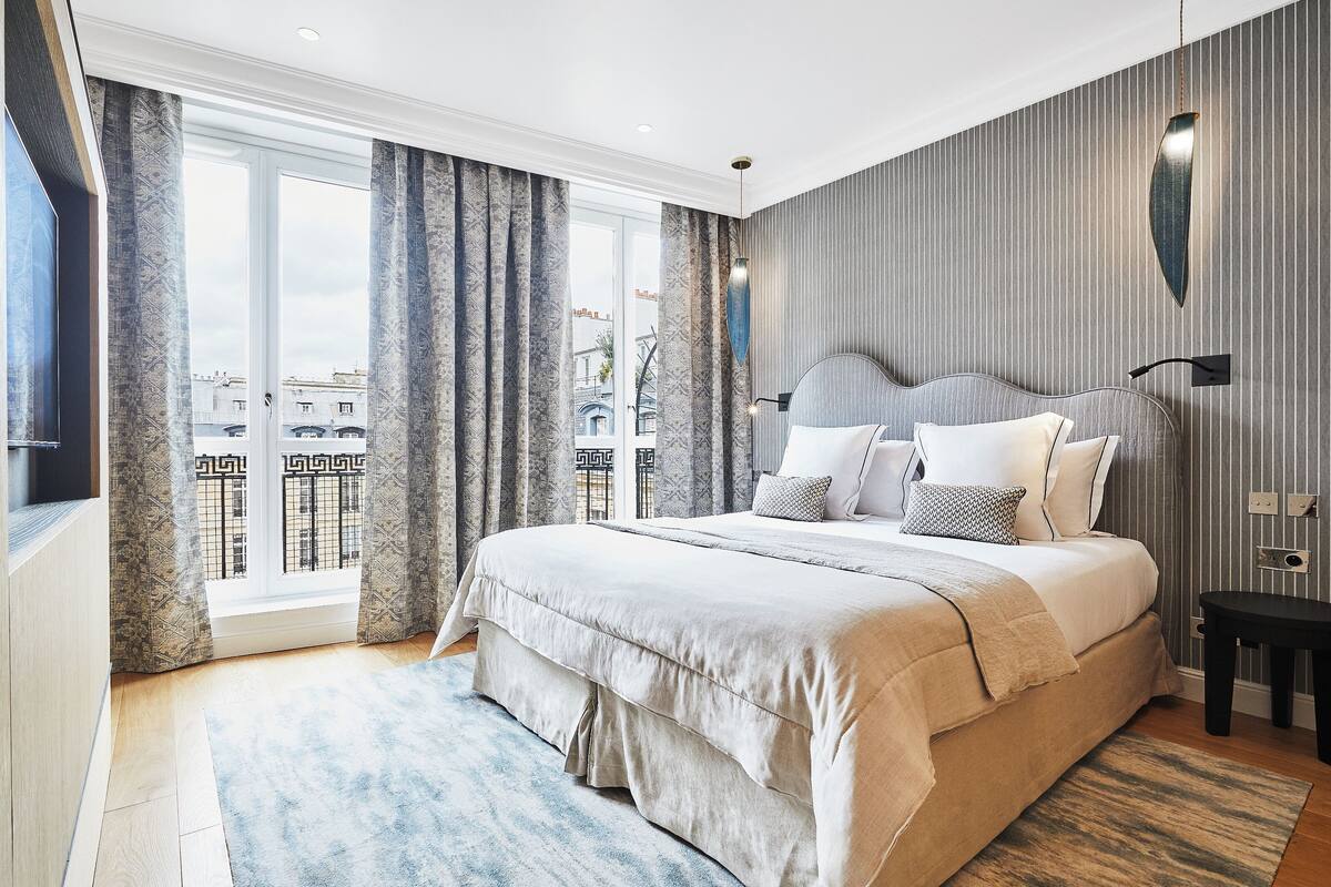 junior suite (prestige) | 1 bedroom, premium bedding, down duvets, pillow-top beds