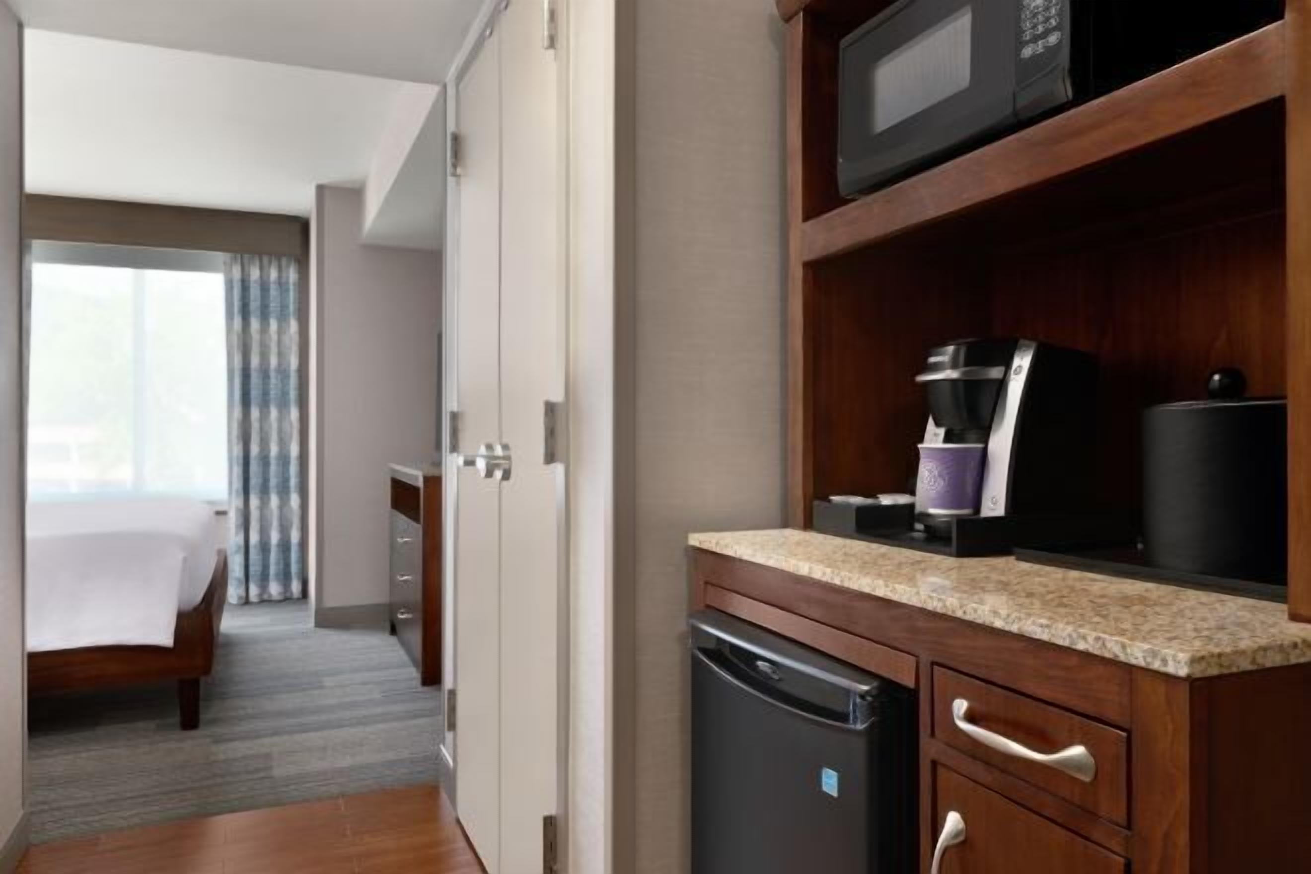 In-room safe, desk, laptop workspace, iron/ironing board