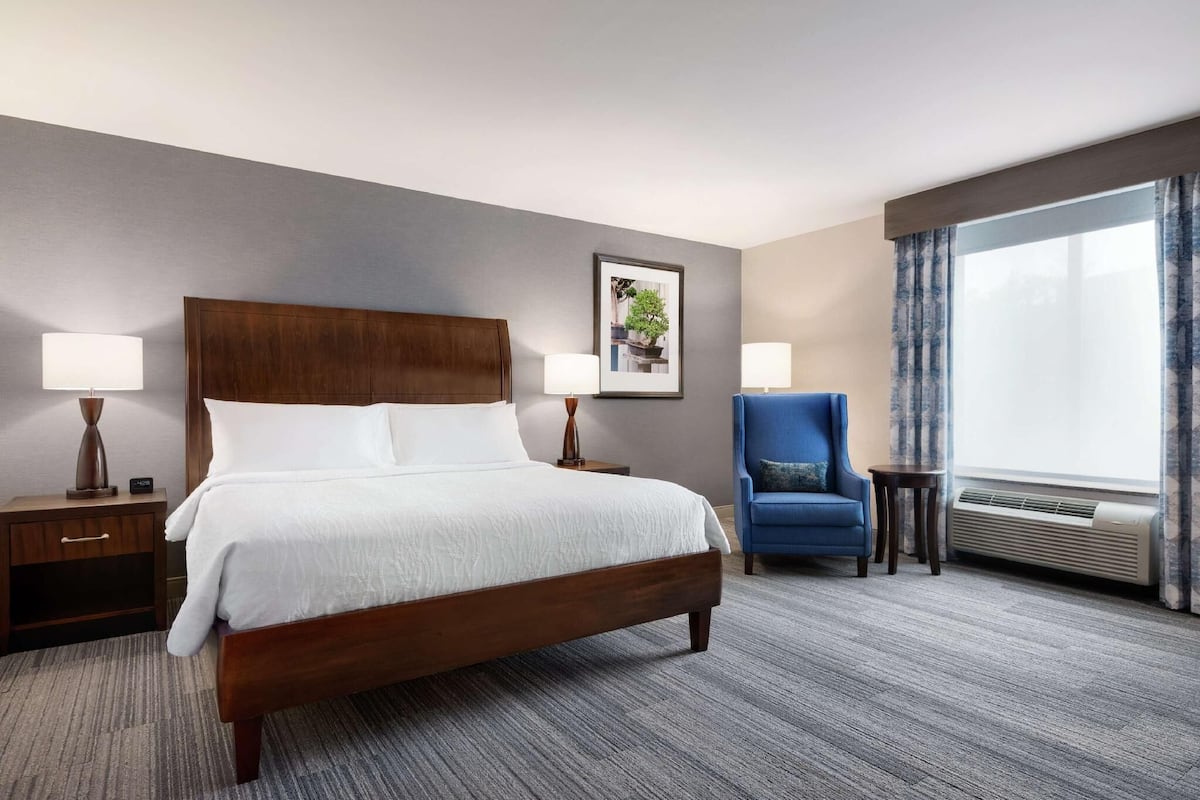 In-room safe, desk, laptop workspace, iron/ironing board