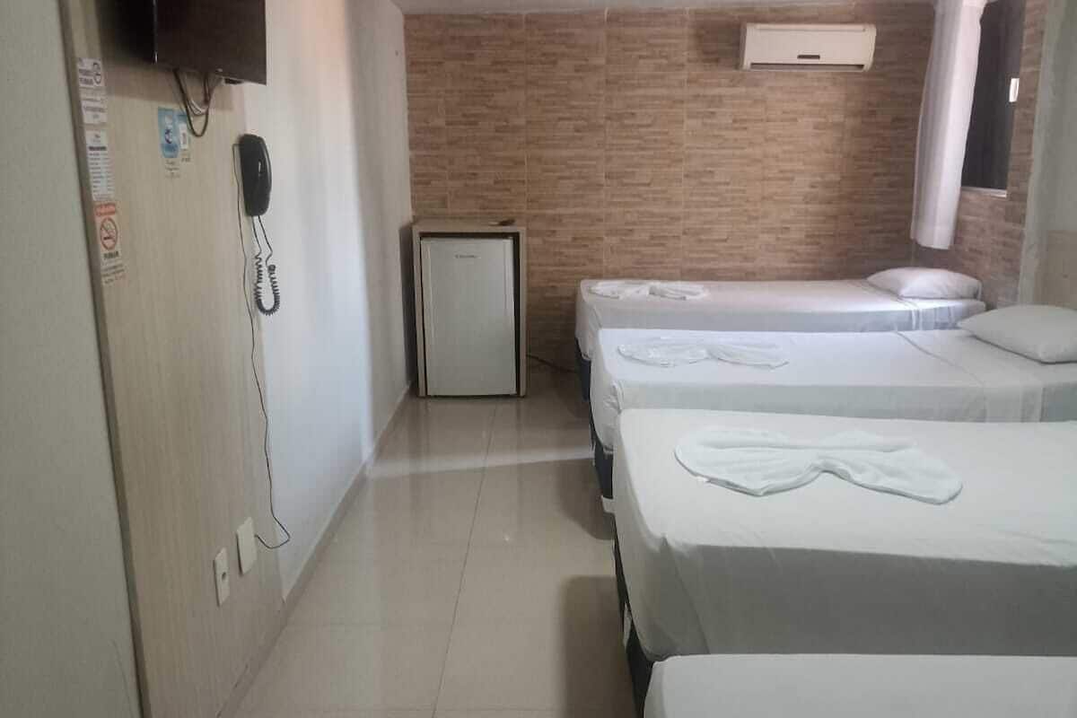 舒适四人房 | 1 多间卧室、迷你吧、免费 WiFi、床单