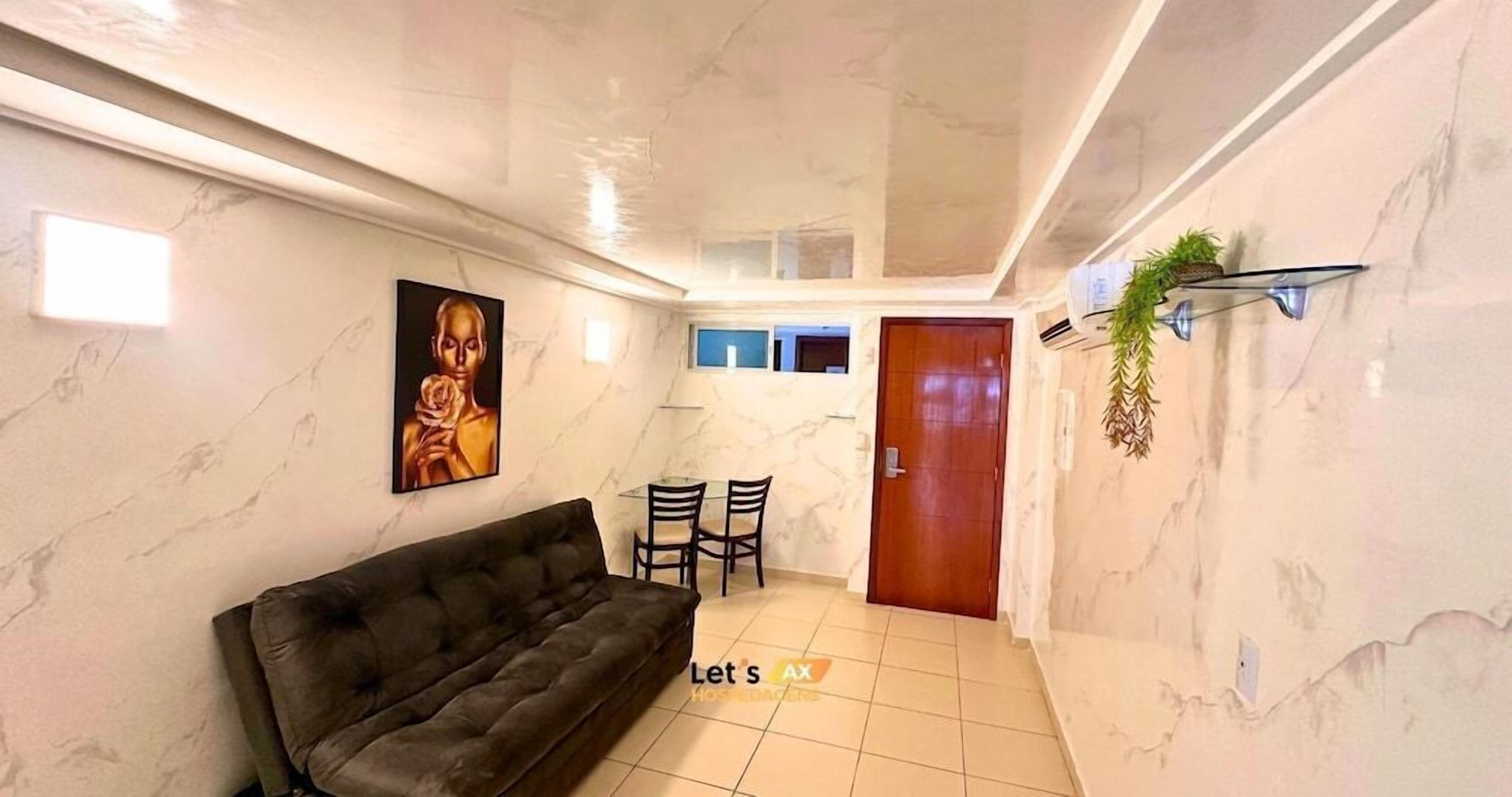 32-inch LCD TV with cable channels, TV