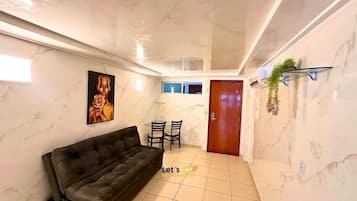 32-inch LCD TV with cable channels, TV