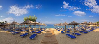 Lagomandra Beach Hotel