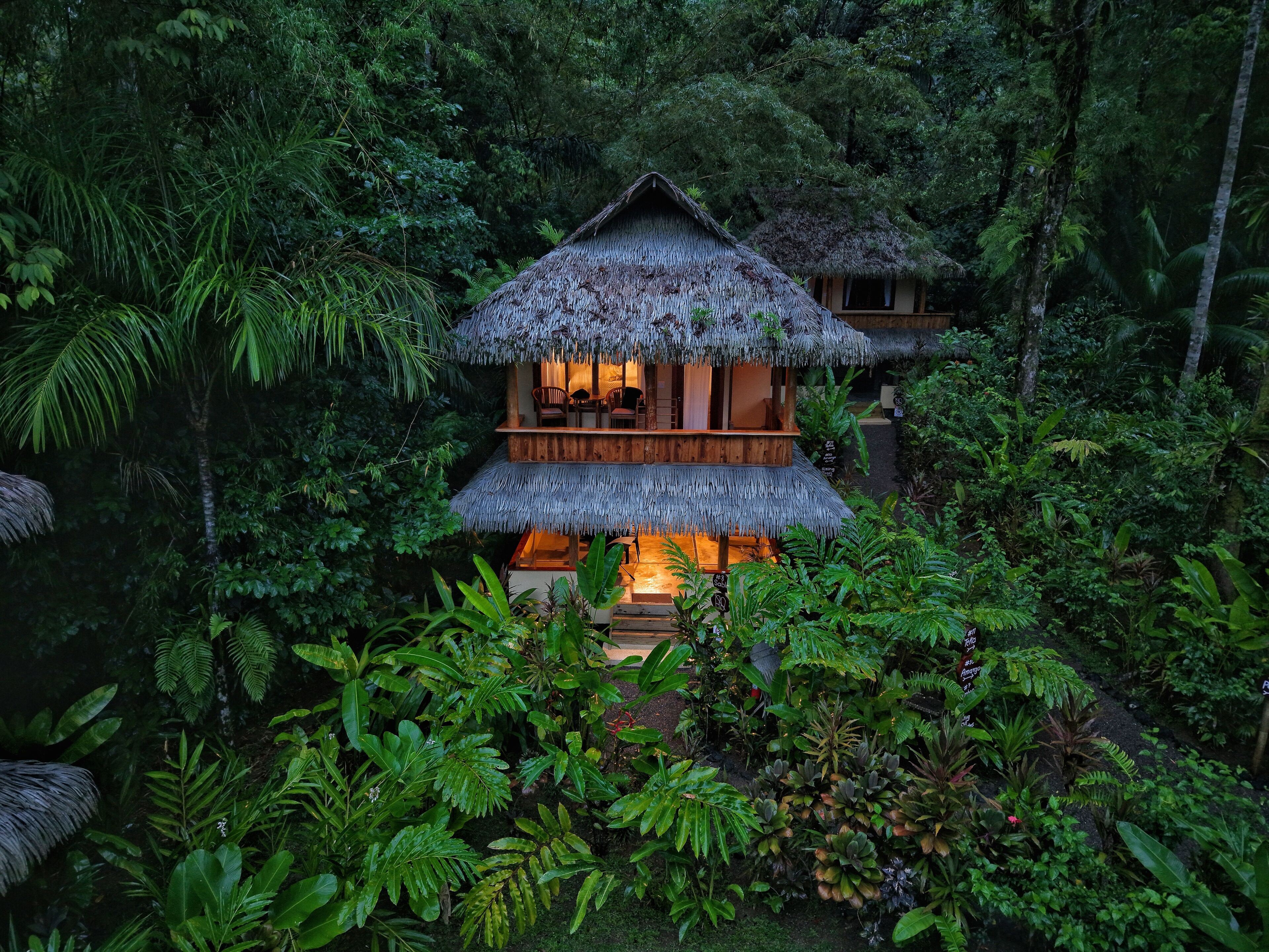 Literie de qualité supérieure, coffres-forts dans les chambres, bureau