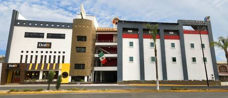 Fachada da propriedade