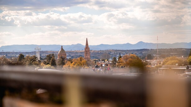 Vue sur la ville depuis l’hébergement