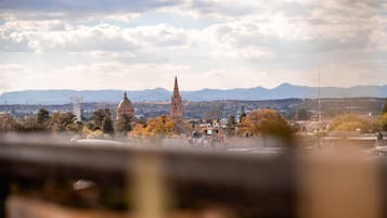 Vue sur la ville depuis l’hébergement