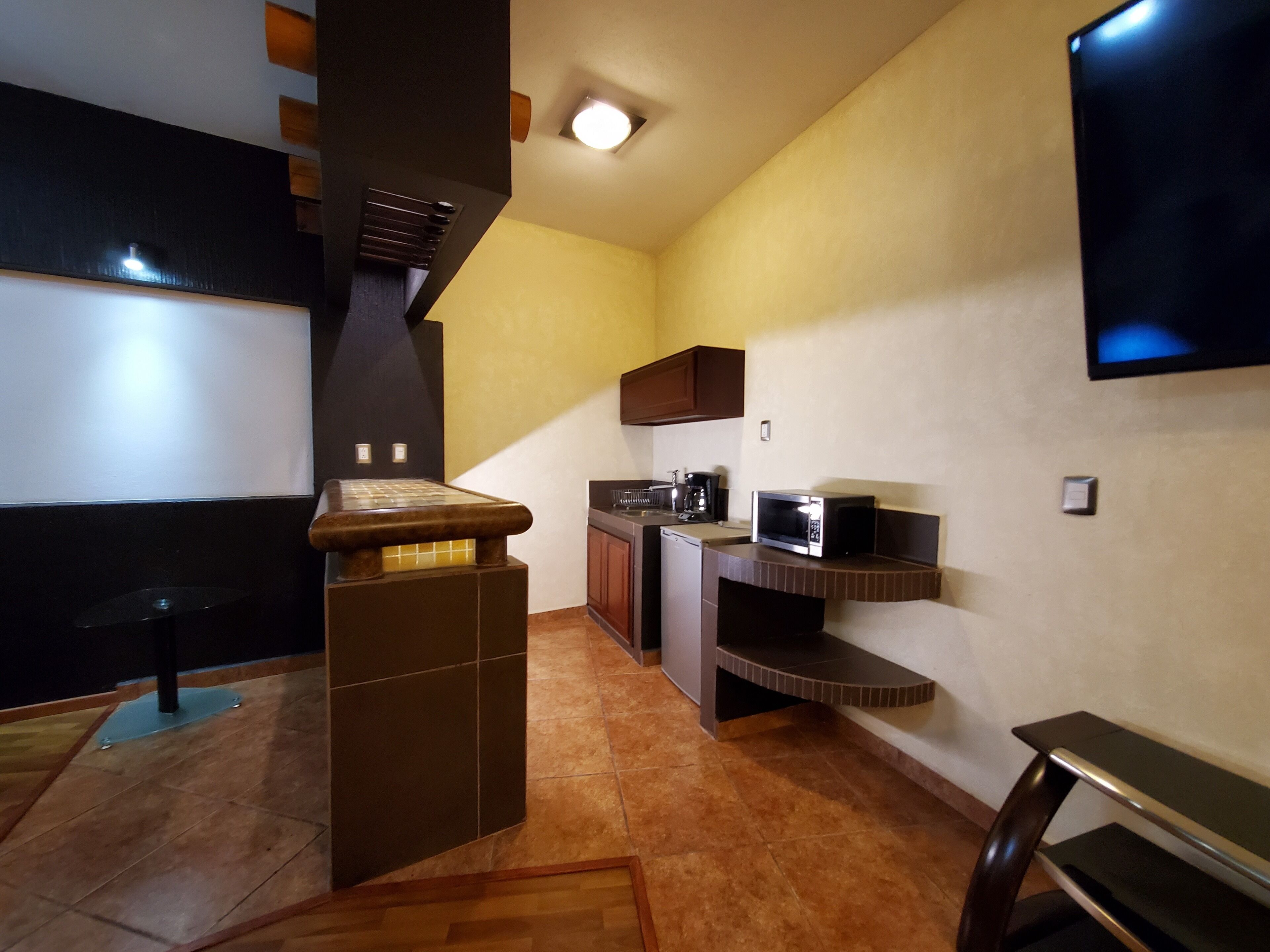 presidential room, 1 king bed | private kitchen