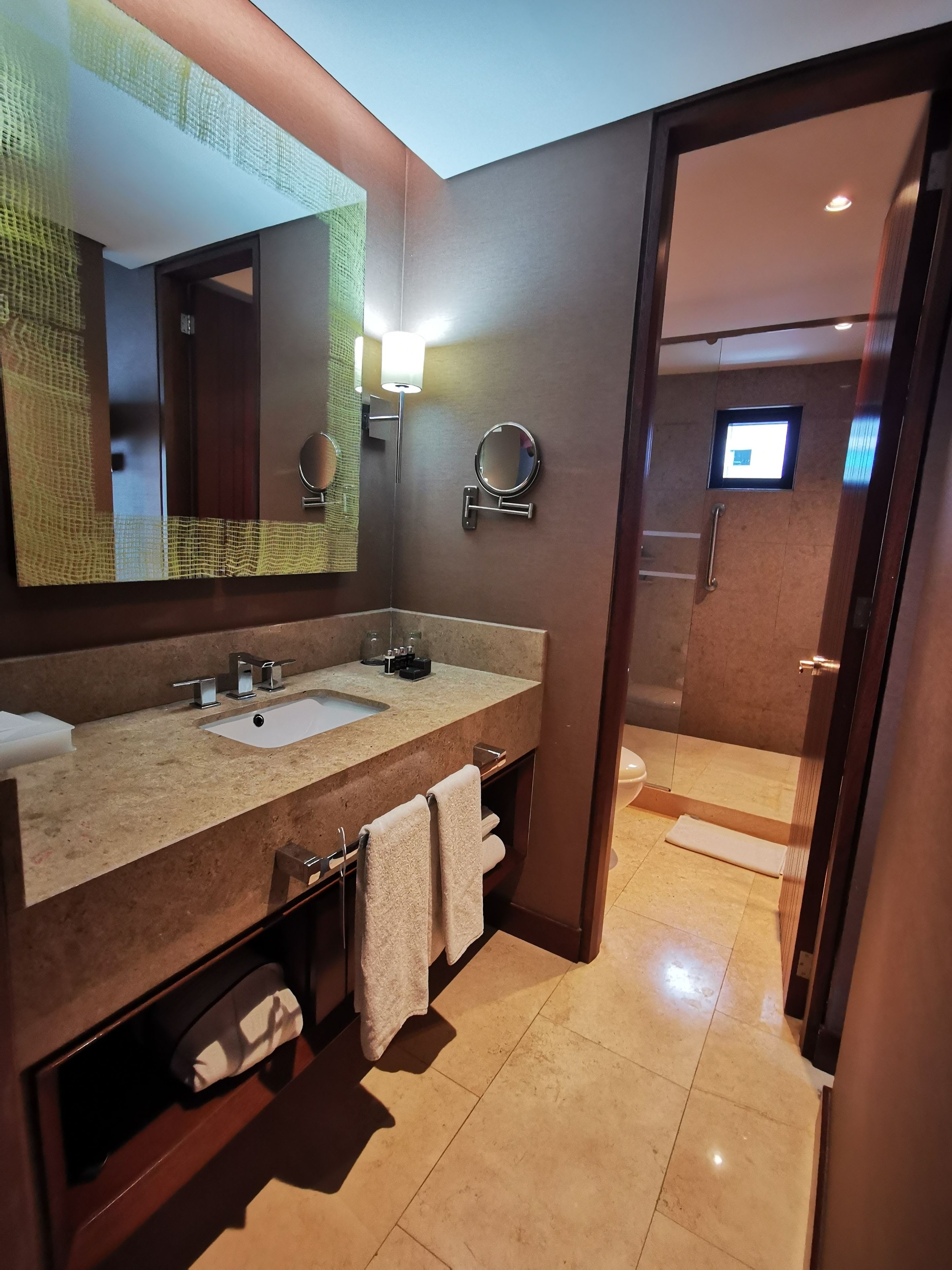standard room, 1 queen bed | bathroom | shower, eco-friendly toiletries, hair dryer, towels