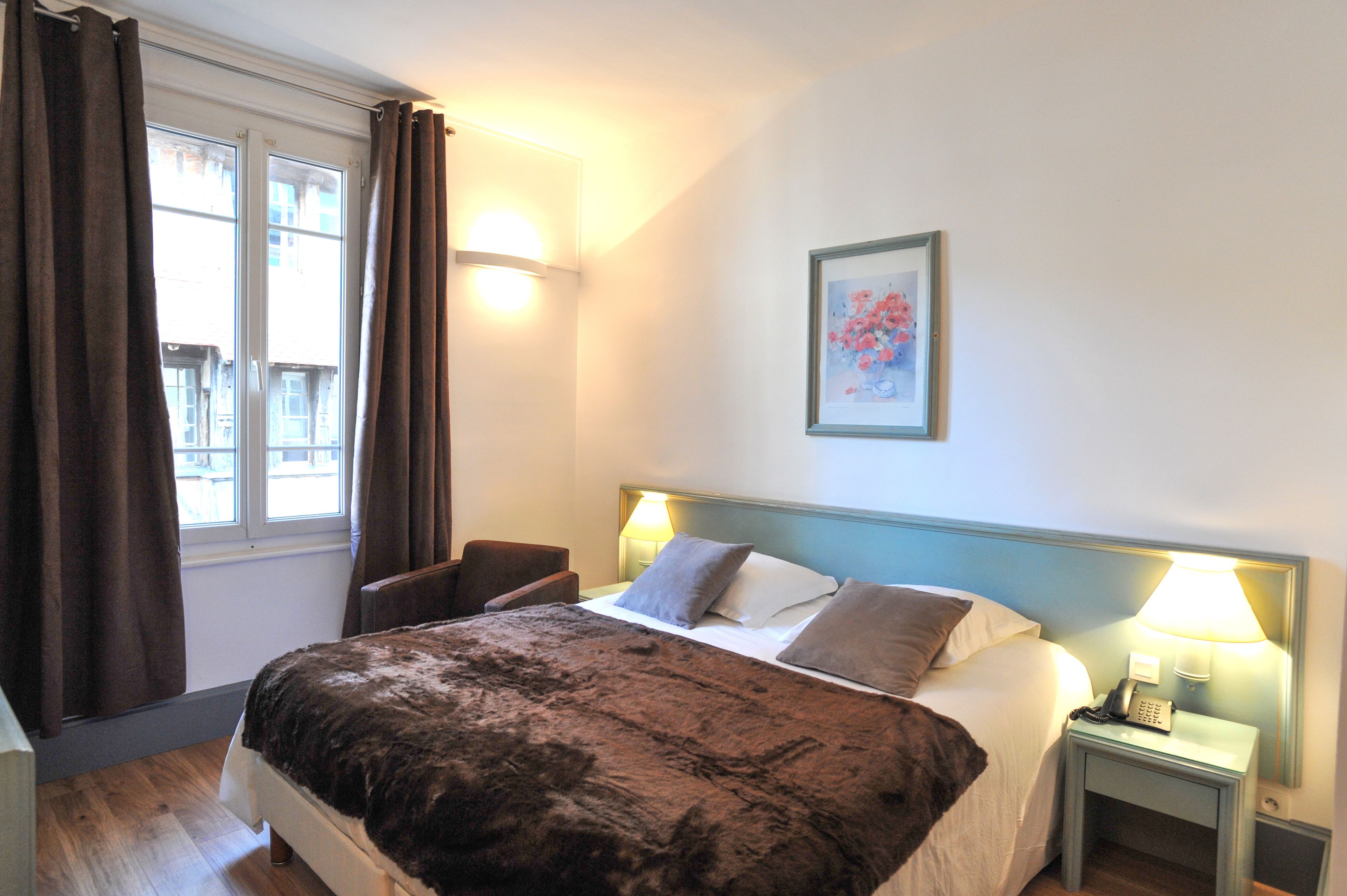 Lits bébé (gratuits), Wi-Fi gratuit, draps fournis