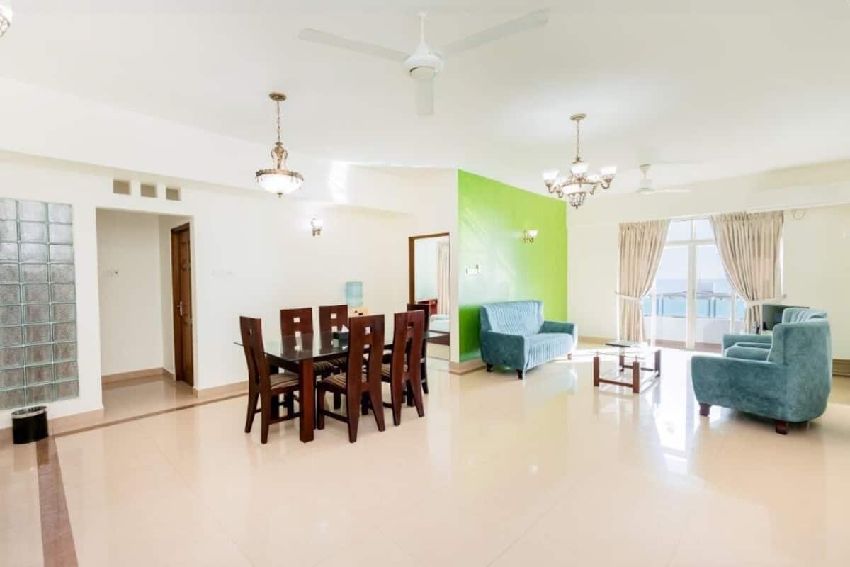 Apartment, 3 Bedrooms | Living area