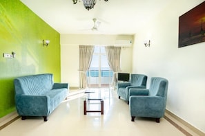 Lägenhet - 3 sovrum | Vardagsrum | 37-tums LCD-tv med digitalkanaler och tv