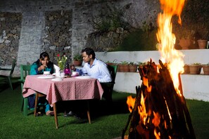BBQ/picnic area - Hotel Jai (Kodaikanal)