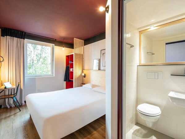 Premium bedding, individually furnished, desk, laptop workspace - Greet Hotel Bourg-en-Bresse Sud Montagnat (Montagnat)