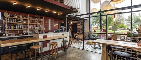 Bar (en la propiedad)