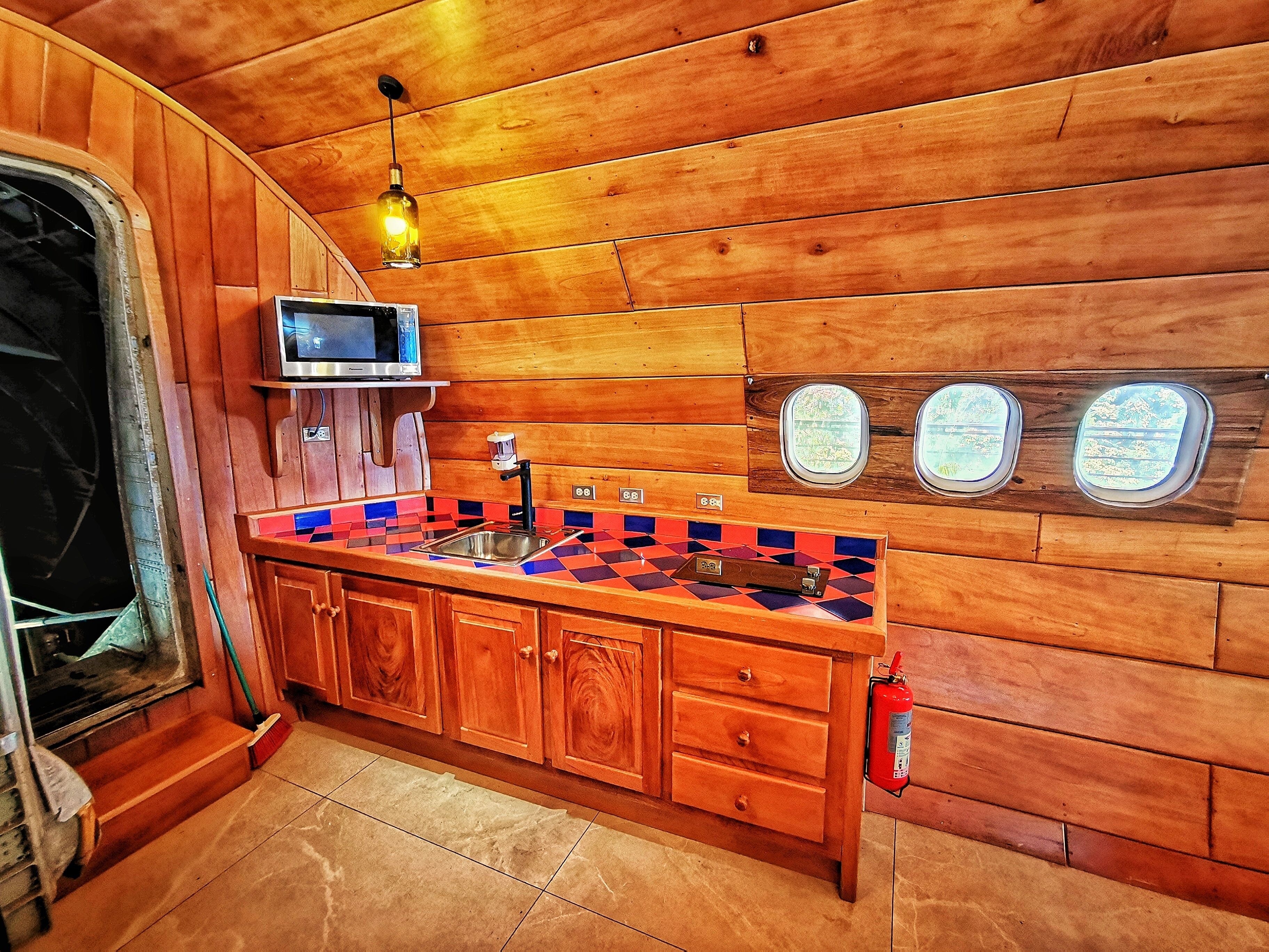 exclusive loft, 2 bedrooms, ocean view (sky loft) | private kitchen | fridge, microwave, coffee/tea maker