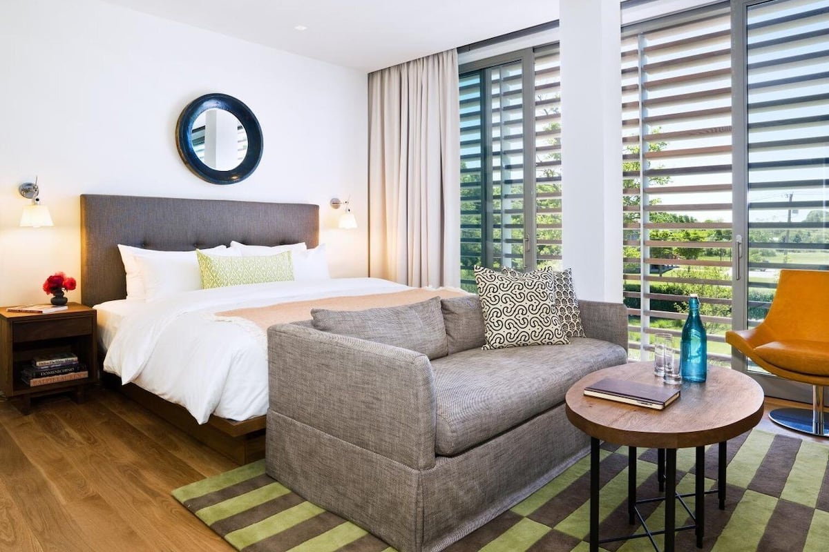 Premium bedding, minibar, in-room safe, desk