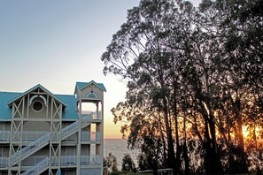 Exterior - North Cliff Hotel (Fort Bragg)