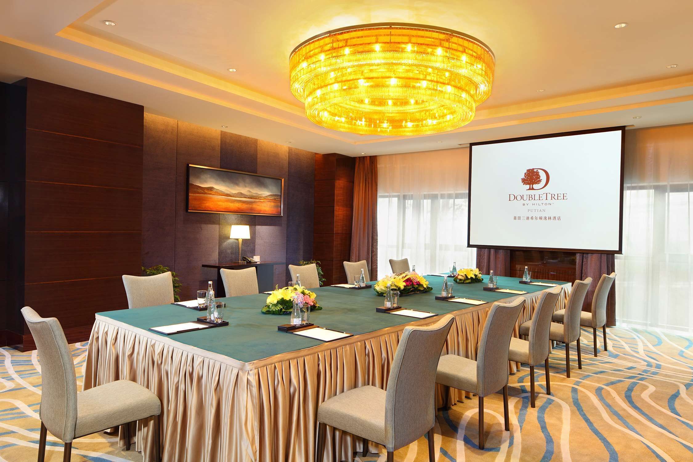 2 restaurants, fusion cuisine