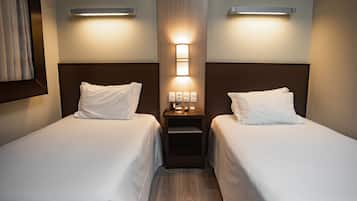 Express Two Beds | Minibar, in-room safe, desk, soundproofing