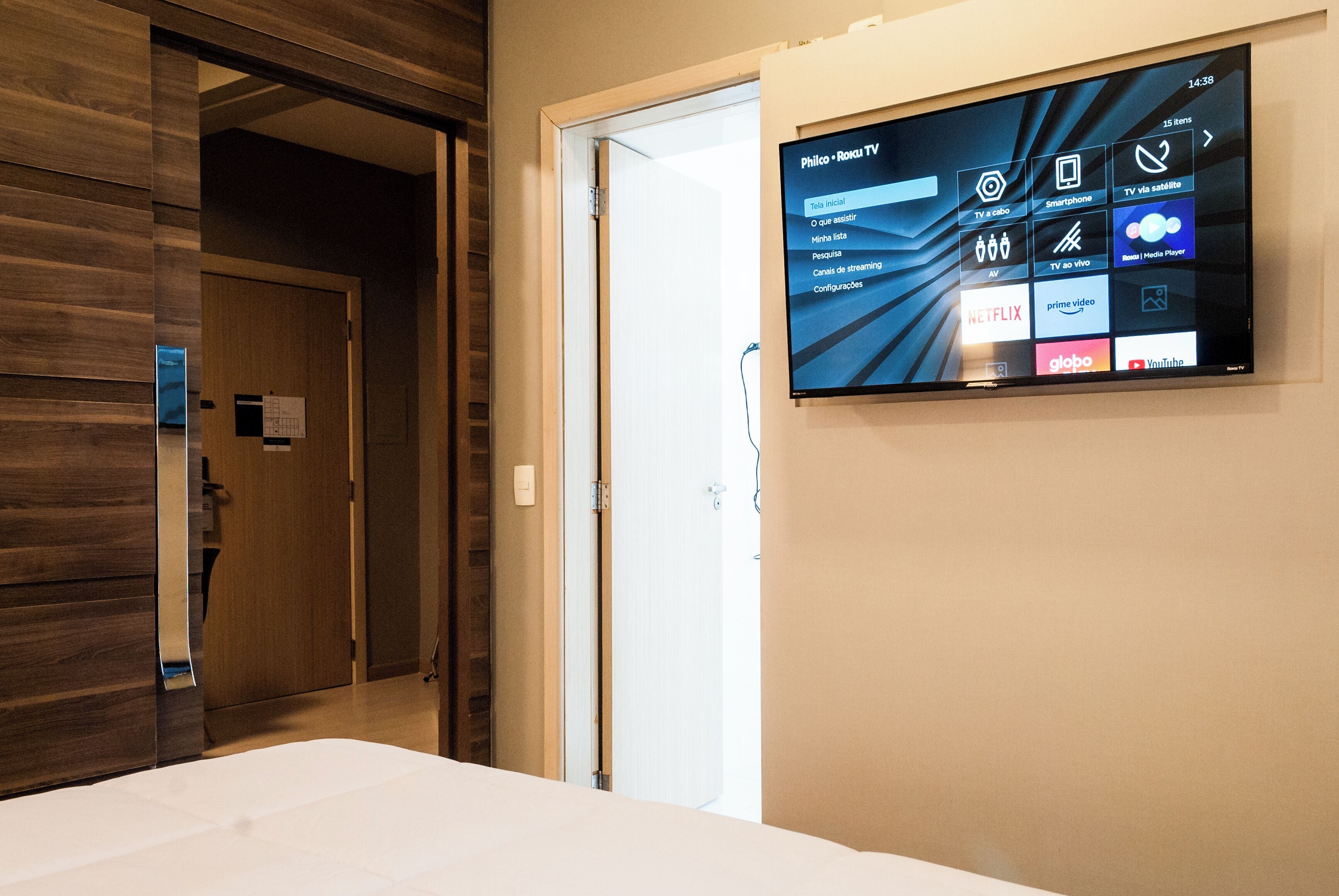 Classic Express Casal  | Minibar, caja de seguridad en la habitación y escritorio 